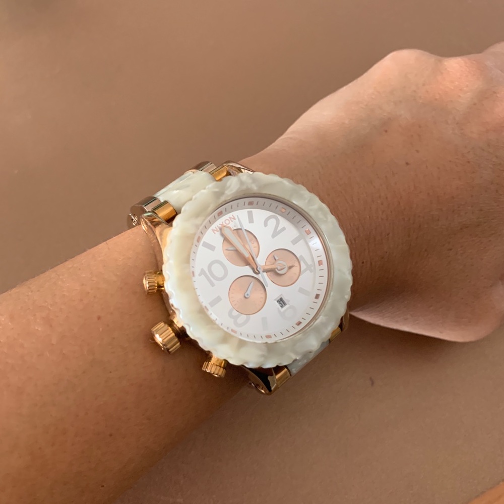 Nixon 42-20 chrono watch